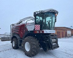 Комбайн кормоуборочный Rostselmash с жаткой и подборщиком